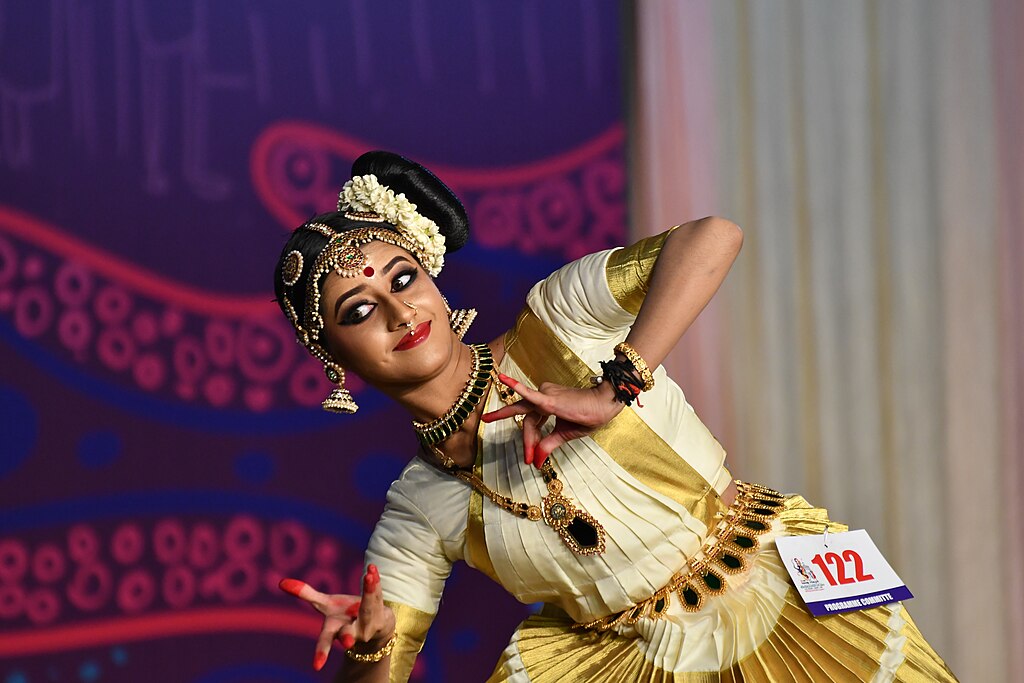 Beginner-Friendly Online Mohiniyattam Courses